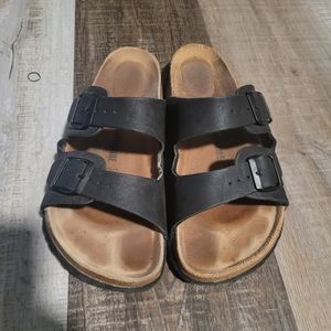 Size 10 Cushionare sandal